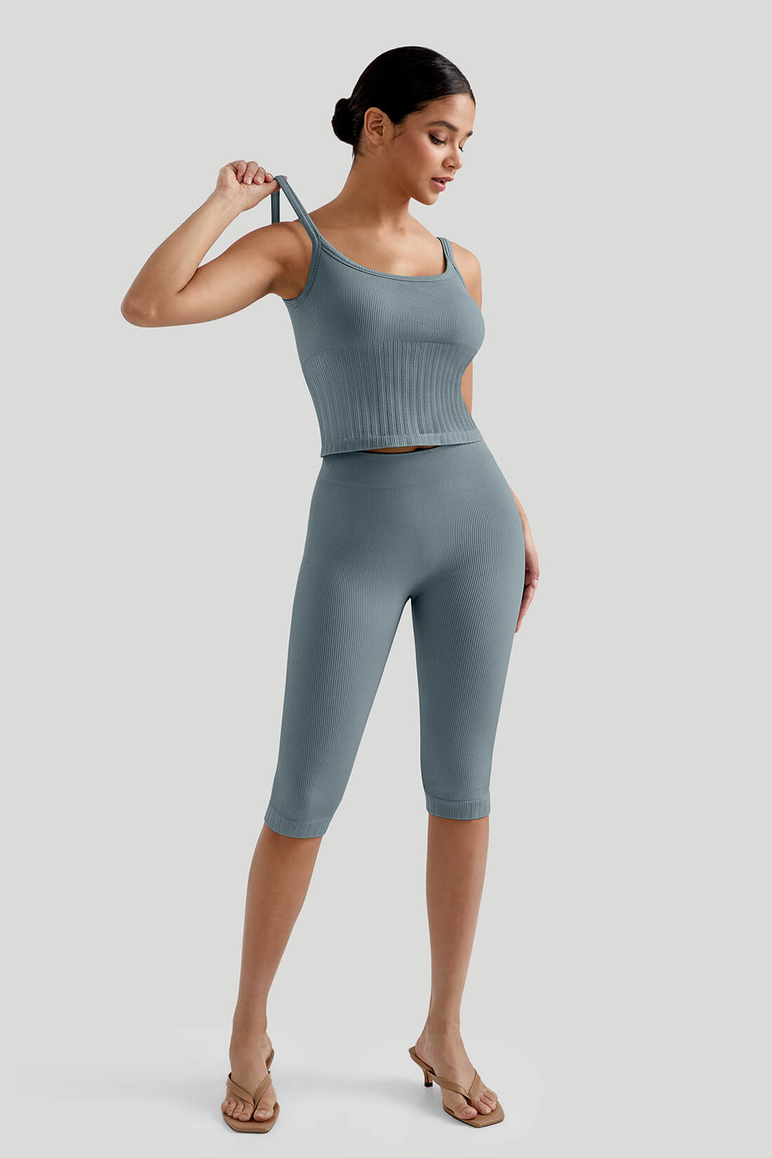 Ribbed Capri Pants