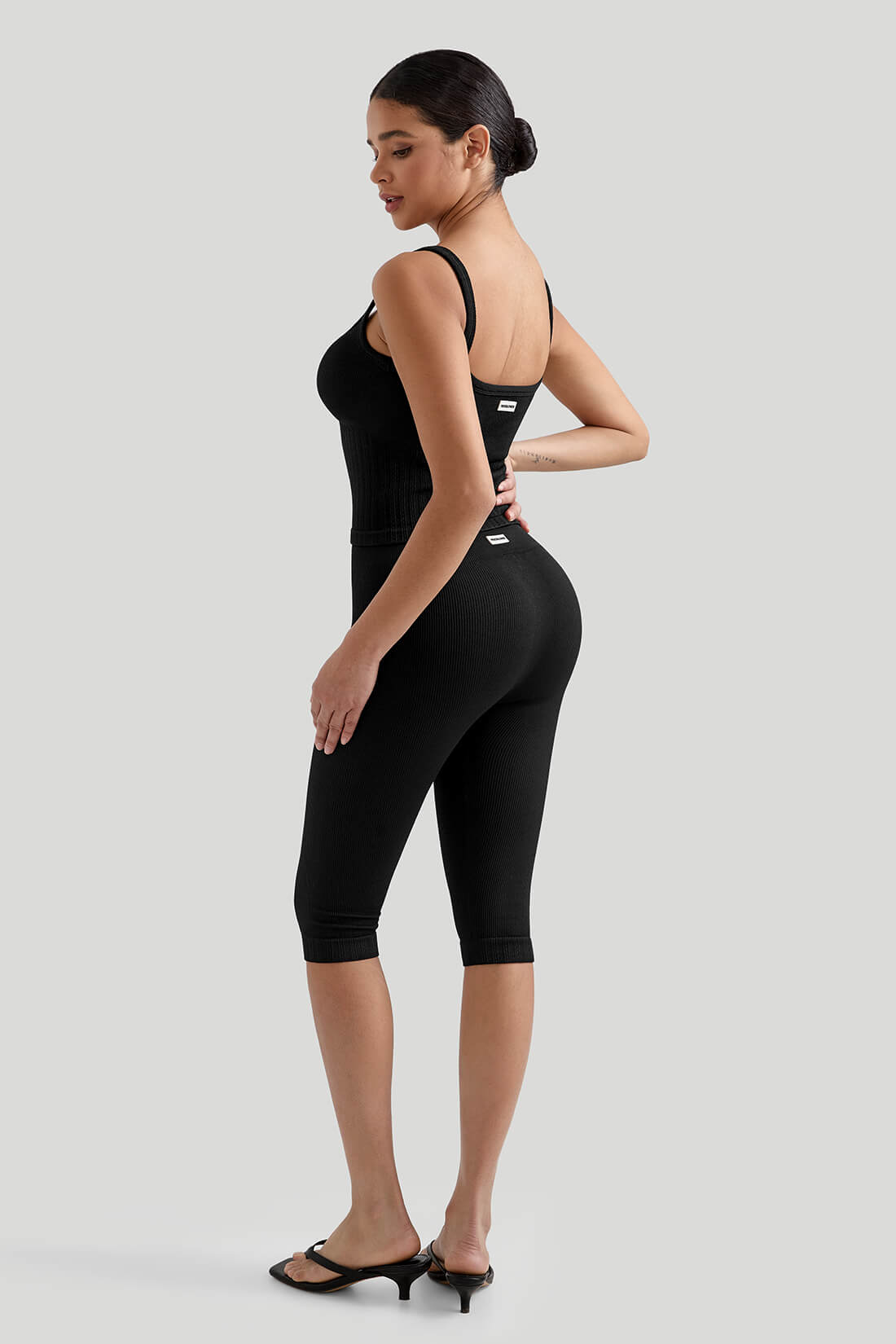 Ribbed Capri Pants